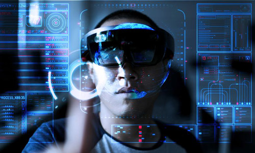 5K VR头显全新亮相 主打高端商业用途